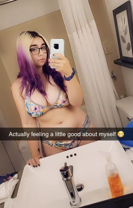 Feeling good!😁 by HoodedWriter