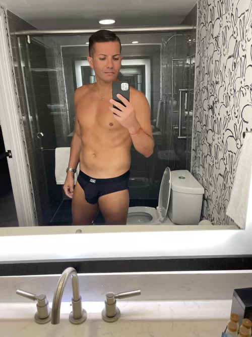 Feeling good about the muscle I’ve put on this year. What do you all think? by eastcoaster2010