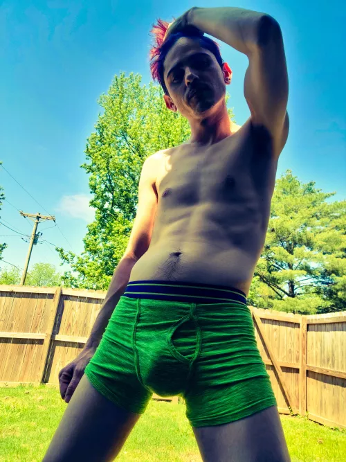 feeling green this morning 🙂 by Square-Information89