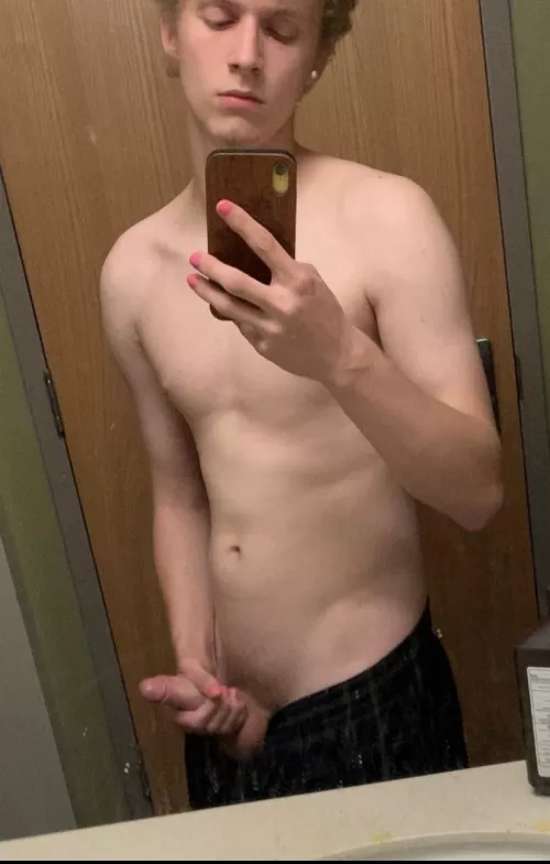 Feeling horny by Ricky_Dix