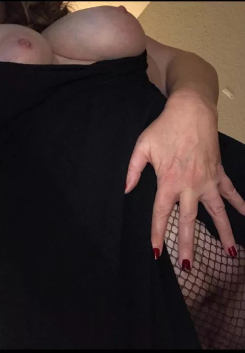 (F)eeling it before you fill it. by Naughty1s