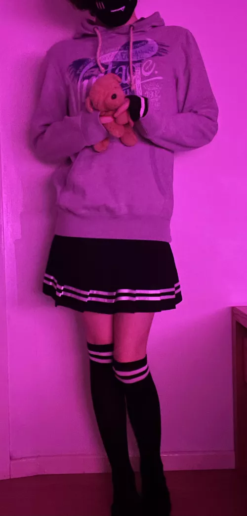 Feeling kinda cuddly today, how about you? 🥺🧸 by ChrisssFemboy