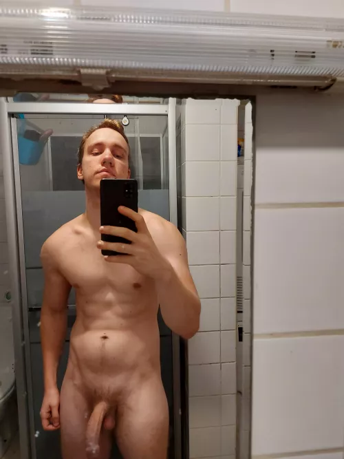 Feeling lazy but still horny, make me harder ? Pm open ;) by belgarathhh