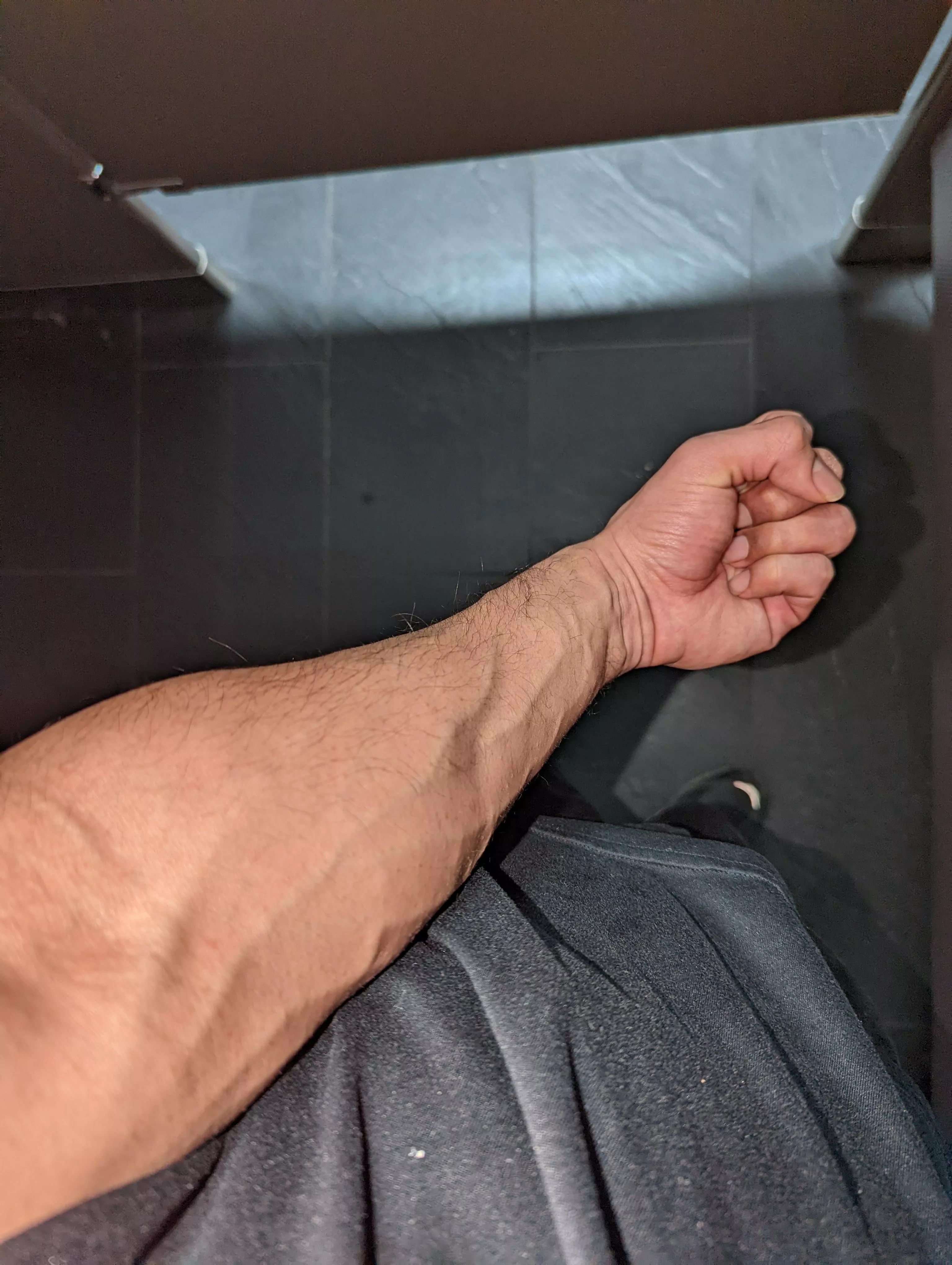 Feeling lonely hmu :) posted by dissociated22