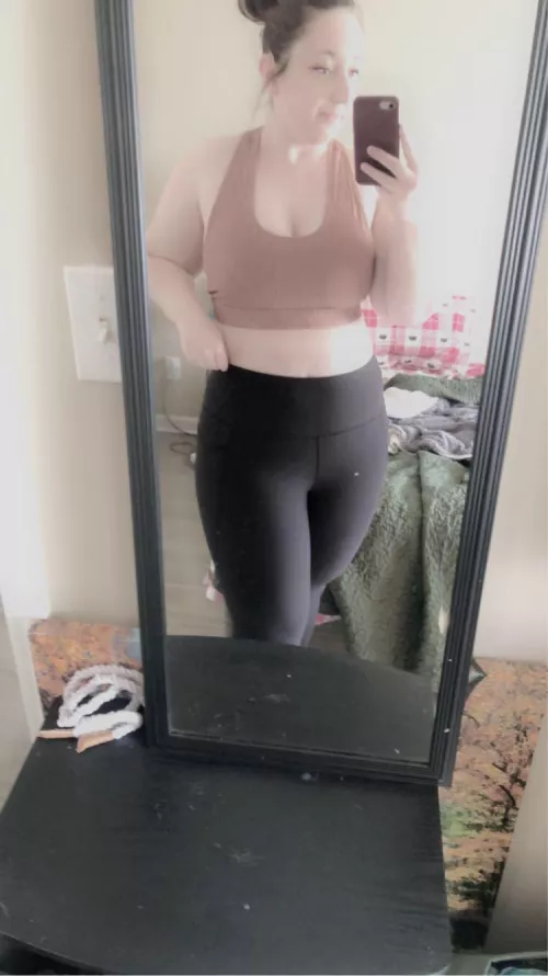 Feeling myself. by paigeeeonlyfanzz