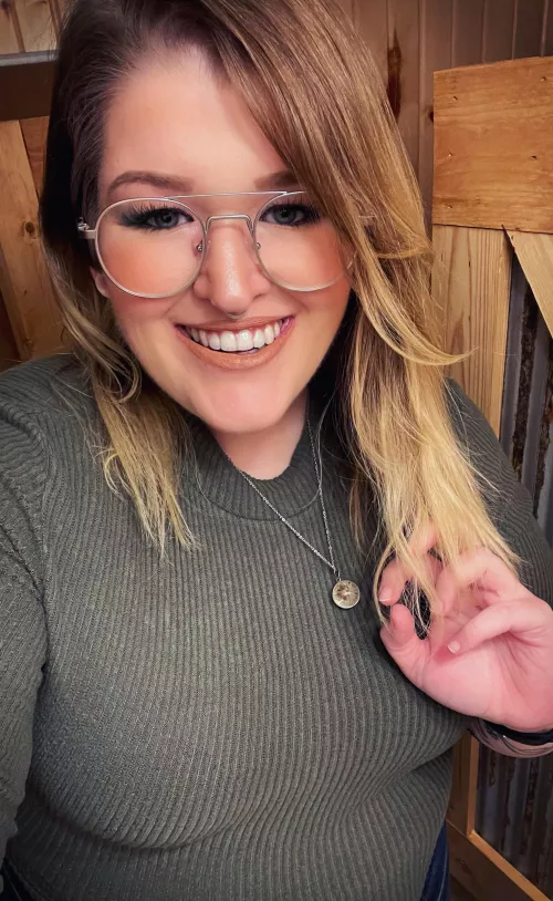 Feeling myself today 😊 by mira-mis-tetas