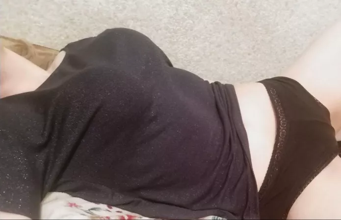 [F]eeling naughty by PrettyAdmirable