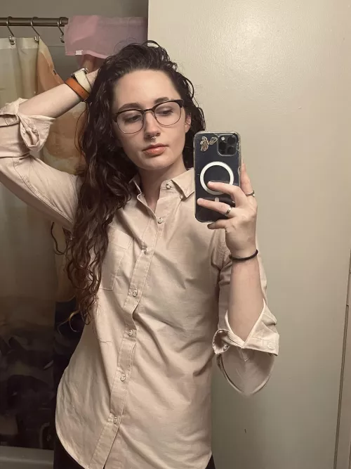 Feeling peachy 🍑 by twisterlikespie