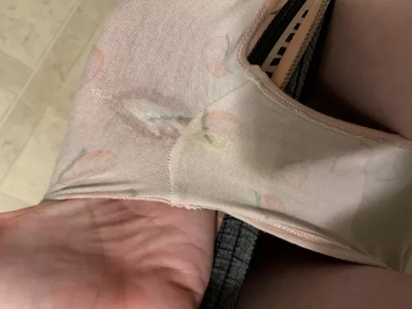 Feeling peachy! by maddieroo1128