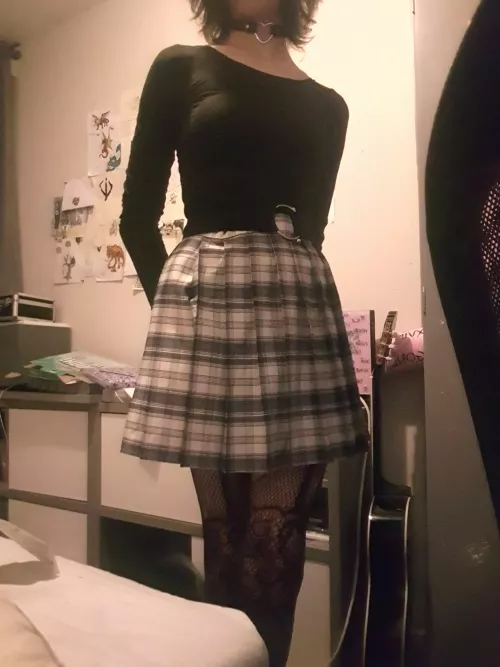 Feeling pretty confident in posting this one pls be soft on me I'm new >.< by window_waker