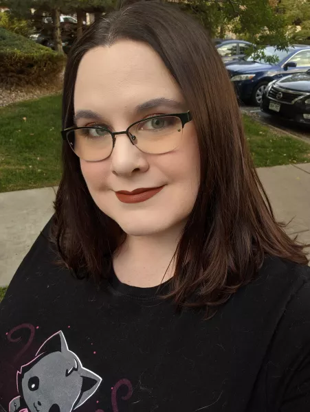 Feeling pretty by love_mountains10