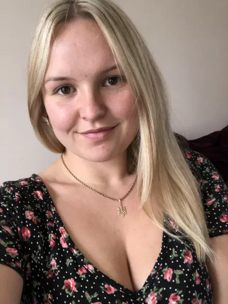 Feeling pretty in this top :) by Lacey-xx