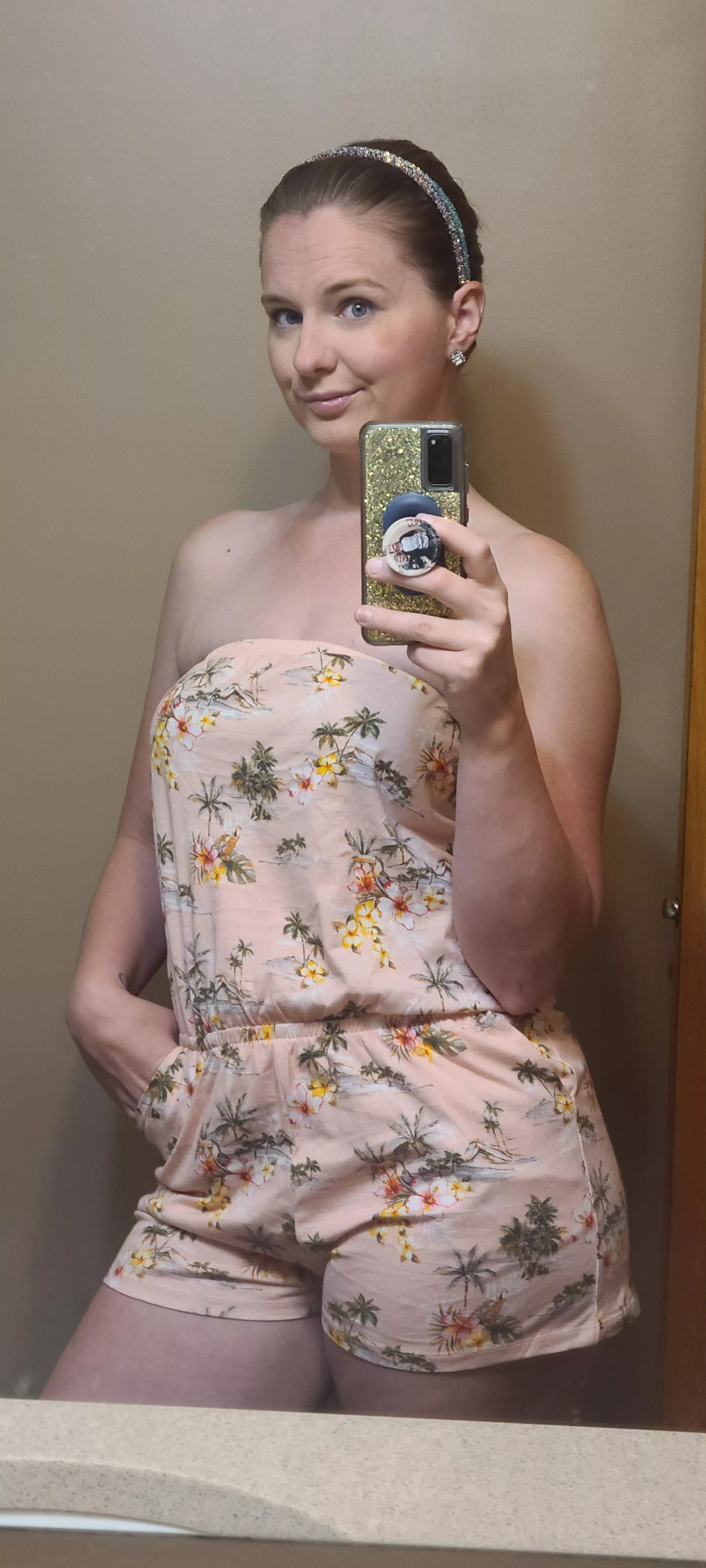 Feeling sassy on my birthday 😉 posted by ily3000couple