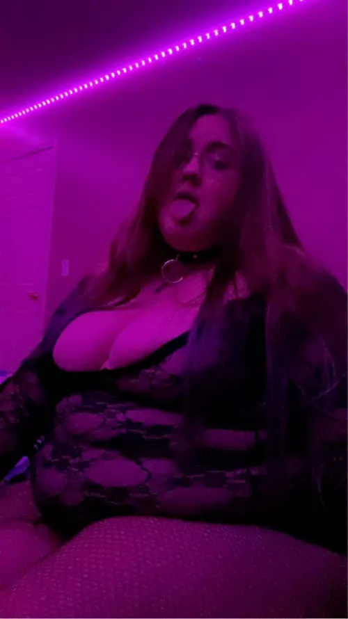 Feeling sexy & confident :) by goddesskarma3