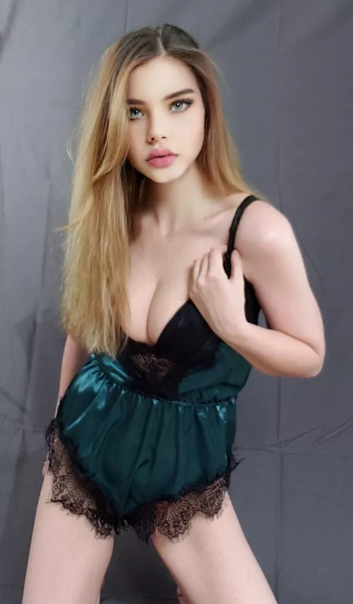 Feeling sexy by chayes123098