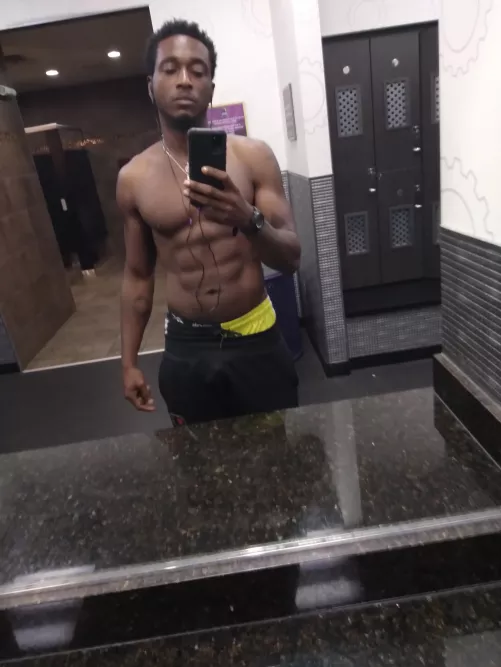 Feeling sexy today. Hope some one agrees by Excellent-Sort-2498