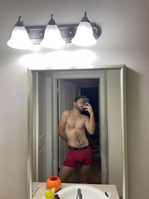 Feeling spooky by Siamesewitch