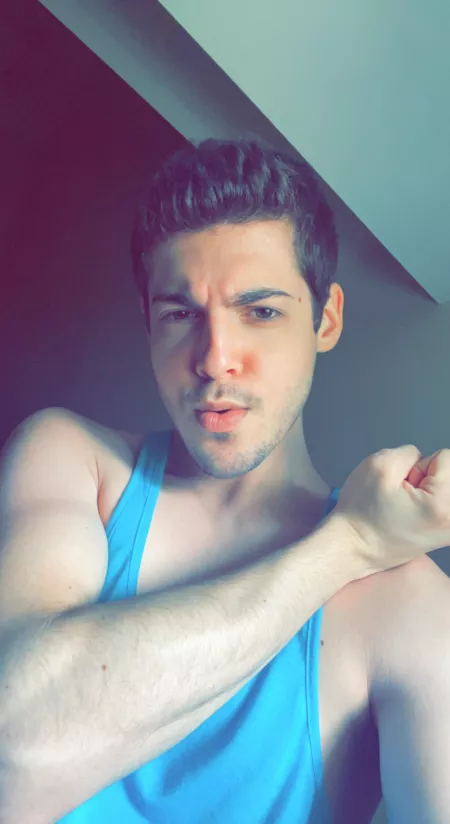 Feeling strong by casscagex