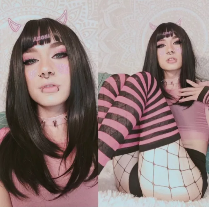 Feeling submissive and breedable 👅 posted by skyesoprettyy