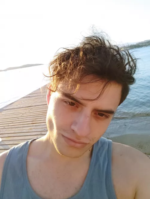 Feeling the Mediterranean sun hehe by Isthereatext