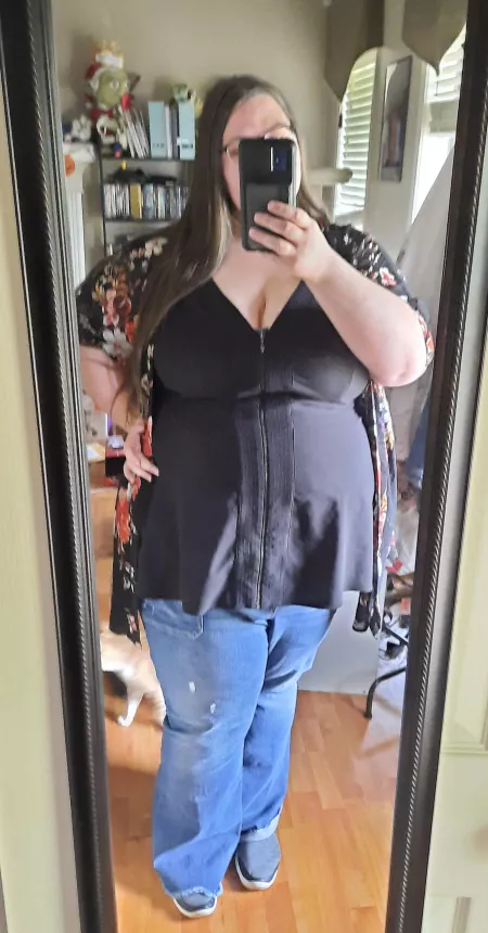 Feeling used but at least my outfit is cute 🙃 by hvymetalharlot