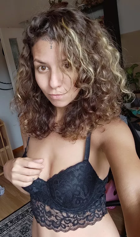 feeling very sexy with my new haircolor 🔥🔥🔥 by koreblake