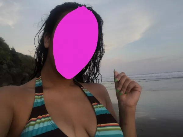 Feels like one of those nights ❤️‍🔥 by Roseheartnymph