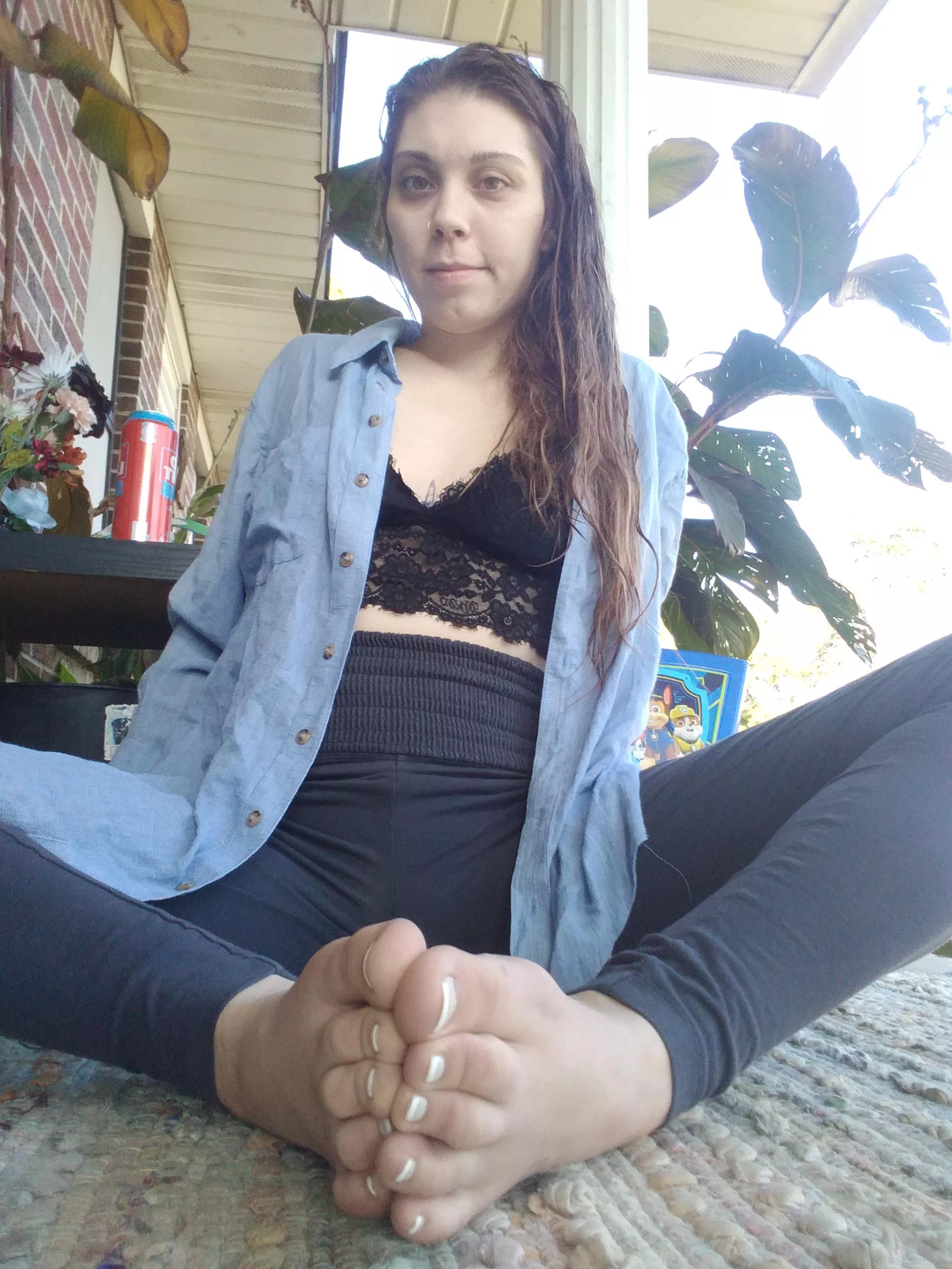 Feet for your monday 🥰 posted by Daniella_222