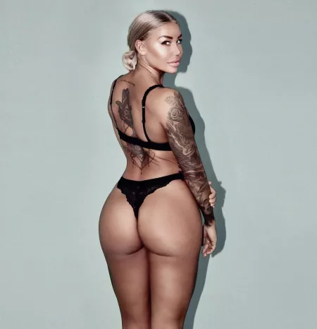 Felicia by Paracetamol91