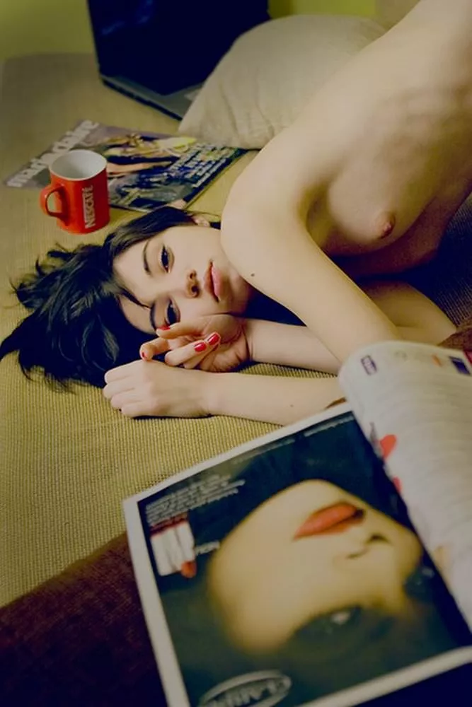 Fell on the floor posted by bubblr