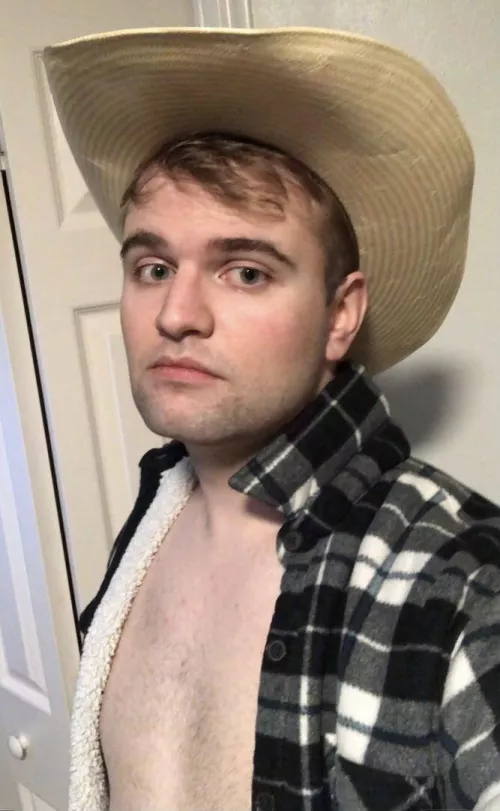 Felling cute in my hat today by TheRealDreamSlayer58