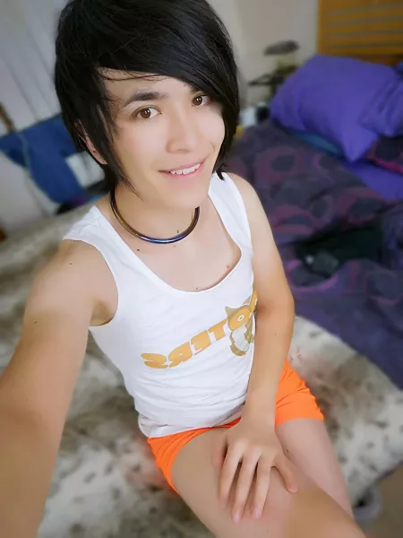 Felling kinda cute 😳🧡 by RayneRenard