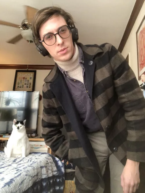 Felt cute and autumnal today. Featuring Rizzo the cat by Hotbaby63