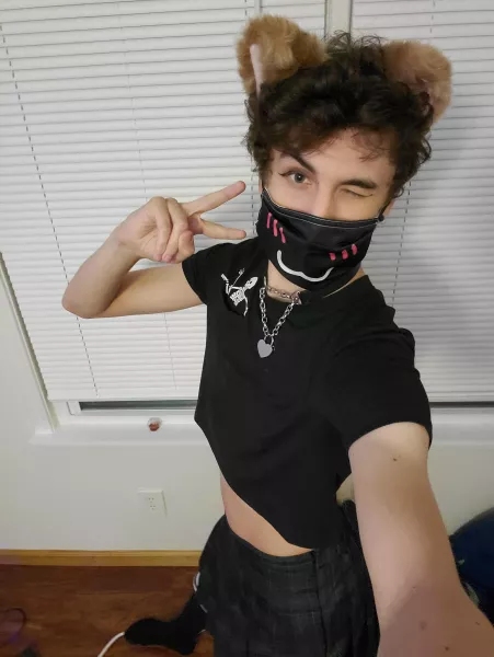 felt cute in this picture so I felt like posting it :3 by femducky