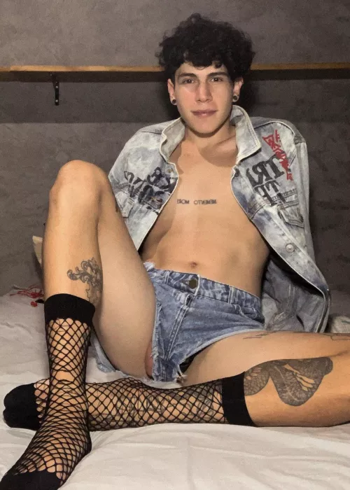 Felt cute😝 by twinkdorian