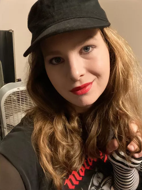 Felt cute 💅🏻 by Punk_Pixie