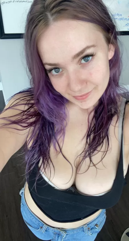 Felt cute today💜 by butterflybbybre