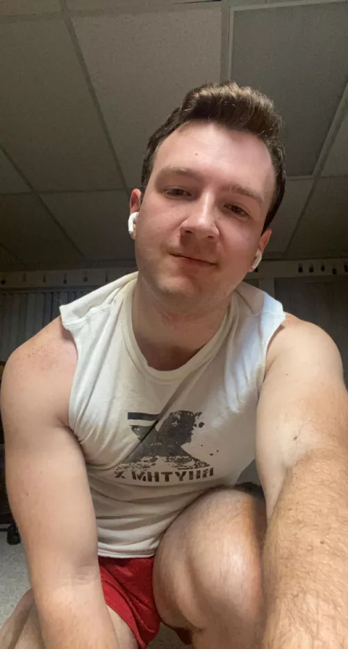 Felt cute while dancing alone in my basement by MMuTh311