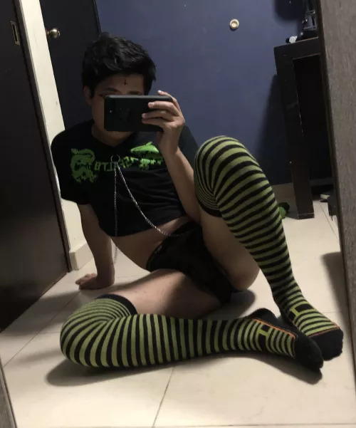 Felt cuteee😈 by IGNOREMELOL44444