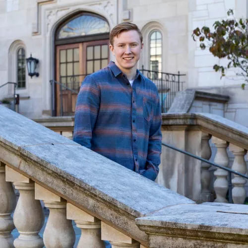 Felt kinda cute in my senior pictures probably will delete 🥺👉🏻👈🏻 by lightsource2