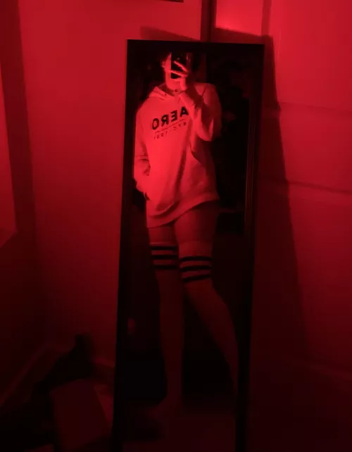 Felt kinda cute tonight, don’t mind the boxes in the corner lol by Keeceee