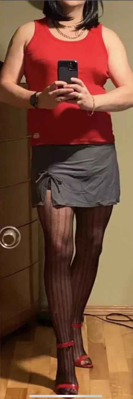 Felt like dressing up, any (m)en like my outfit? by OrallyGifted1981