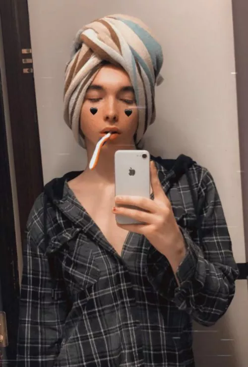 Felt pretty🥰 by pretty_femboi