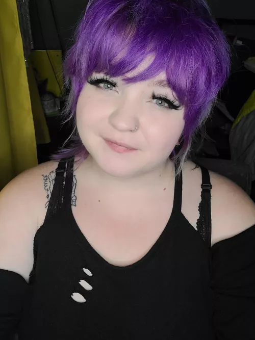 felt super pretty , can't wait for my hair to grow back out! by lickitten