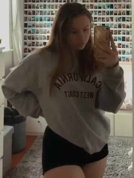 Felt thicc, what would u do to me 😈 by Abidolmer