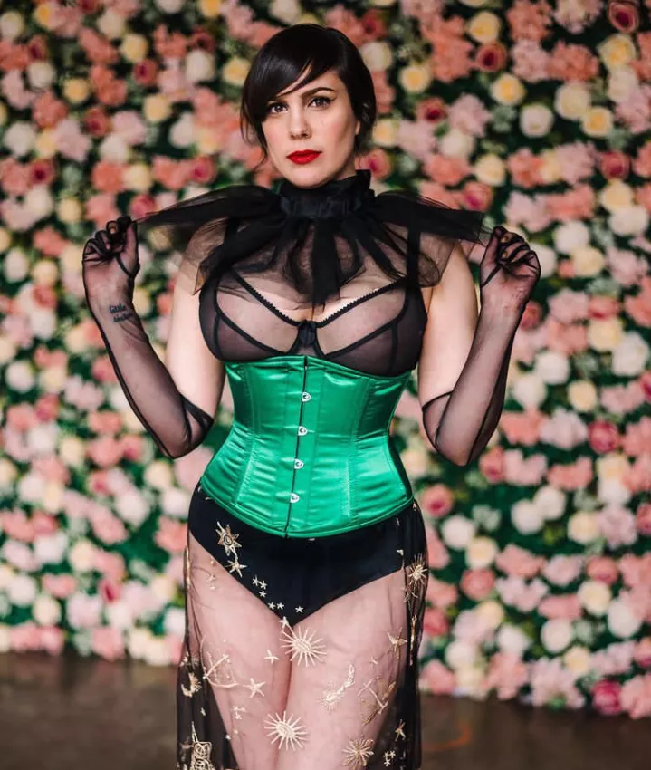 Few hours to go💘💘 posted by Mistressserah4867