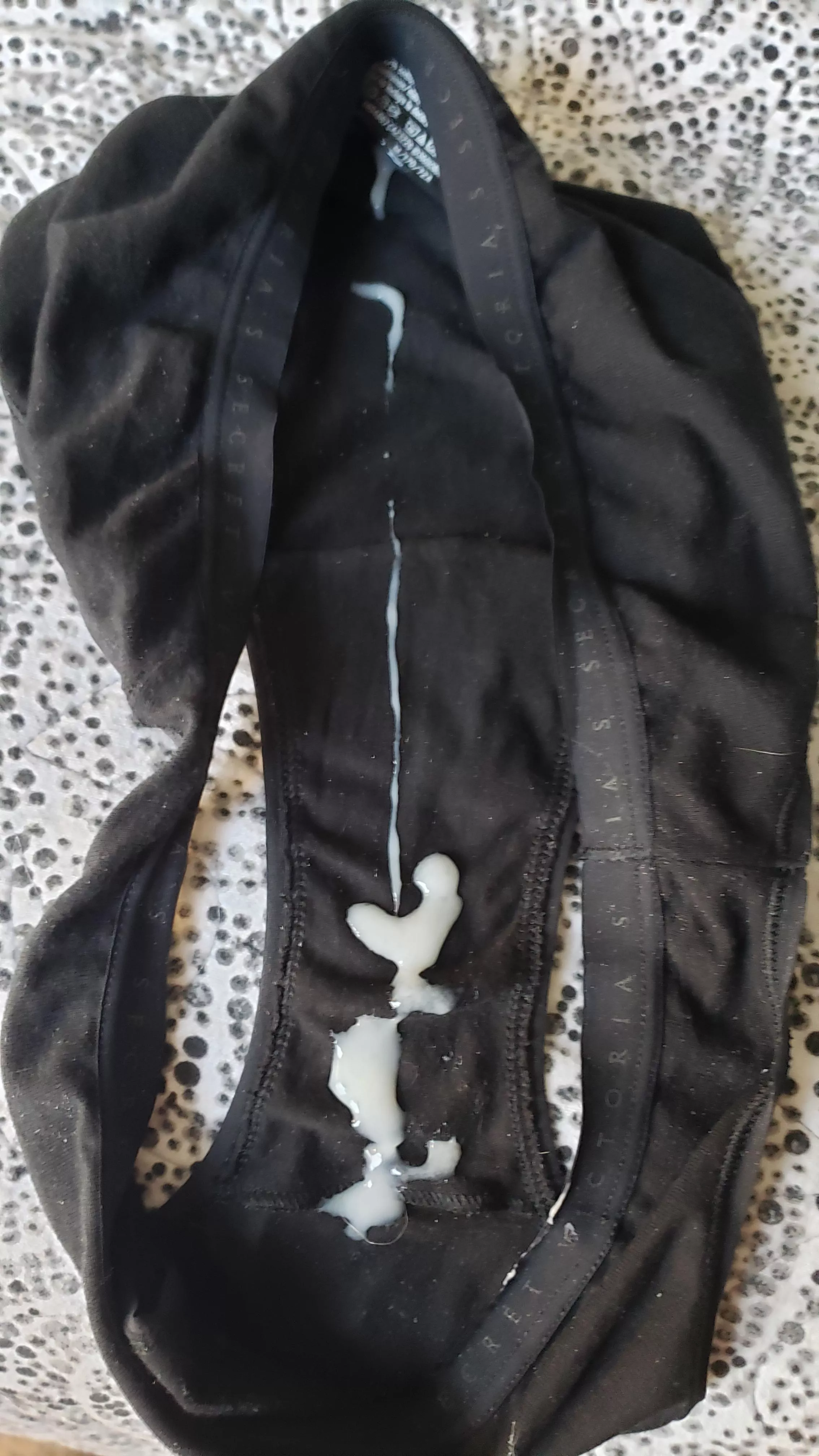 Fiance's panties posted by half_soldier05