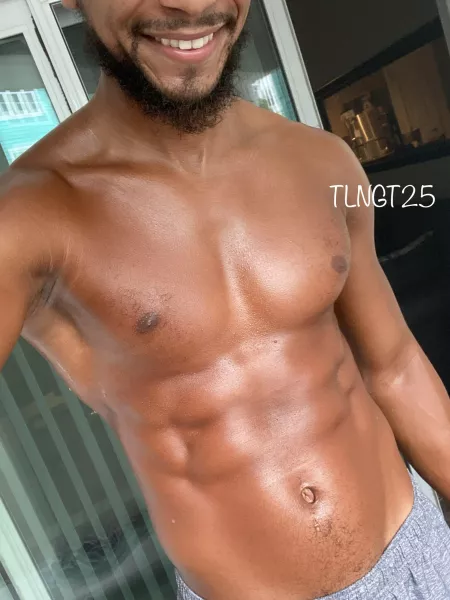 Figured I’d show my smile here this time 😄 by TLNGT25