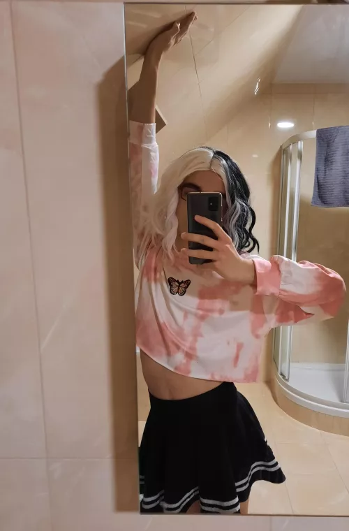 FiinallyI can be my true self UwU by Queen_of_the_Abyss