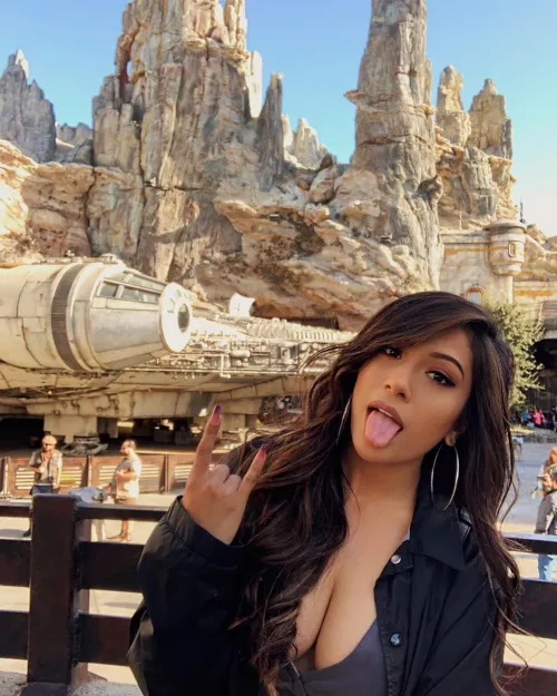 Filipino and Pakistani by txxxposter